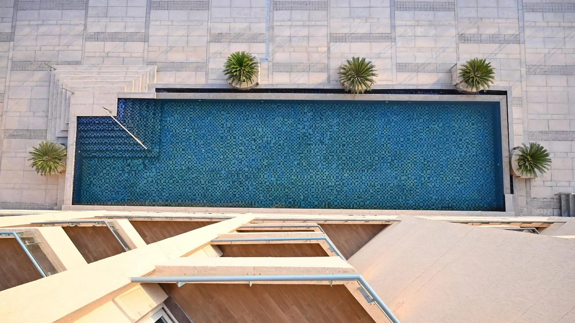 Alivaa Hotel Gurugram Sohna Road City Center Γκουργκάον