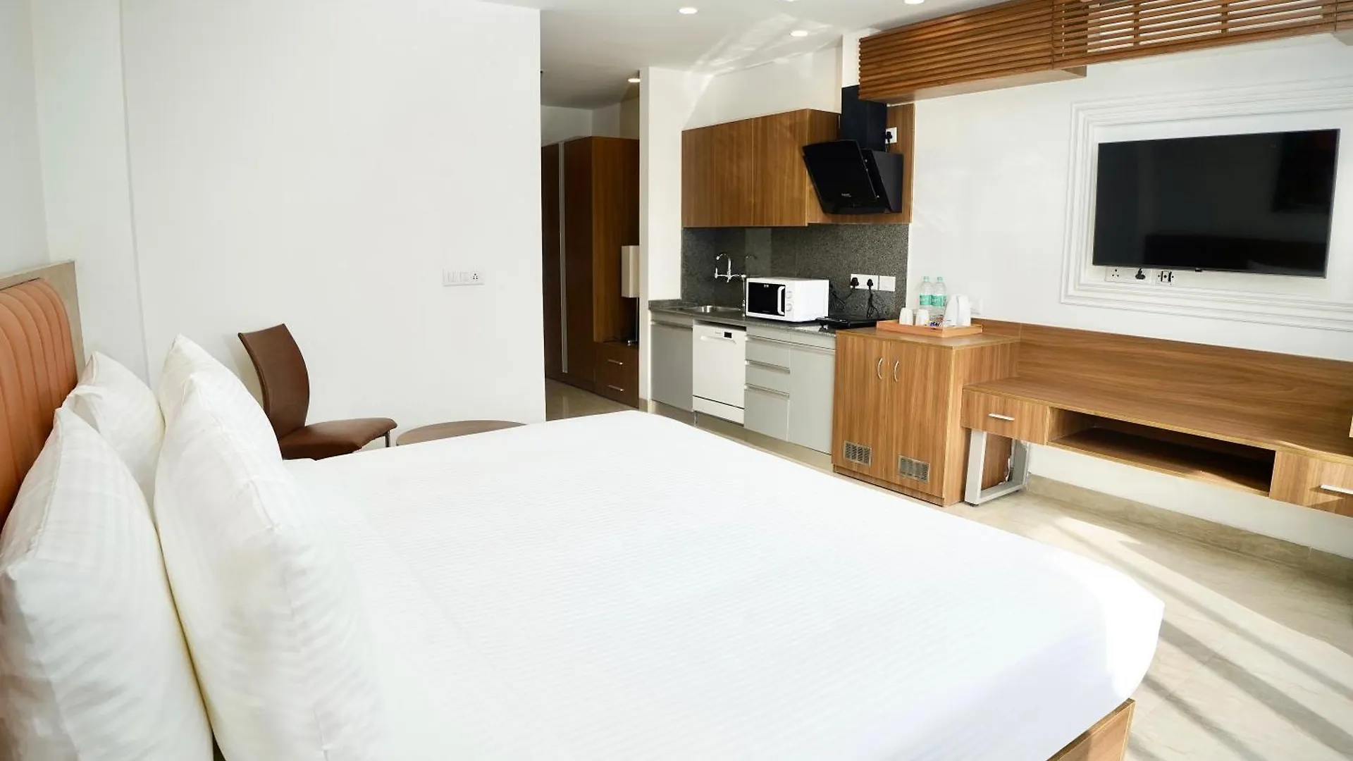 Alivaa Hotel Gurugram Sohna Road City Center Γκουργκάον